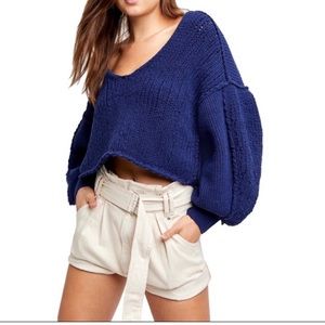 Crop V-neck sweater NWT💕🛒free people